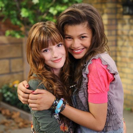 Young Zendaya and Bella Thorne hugging each other